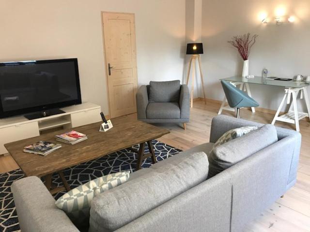 Logis Hotel La Benoite Salles-Arbuissonnas-en-Beaujolais Eksteriør bilde